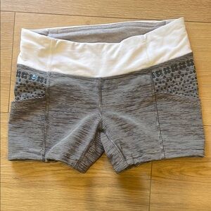 Lululemon grey and white spandex